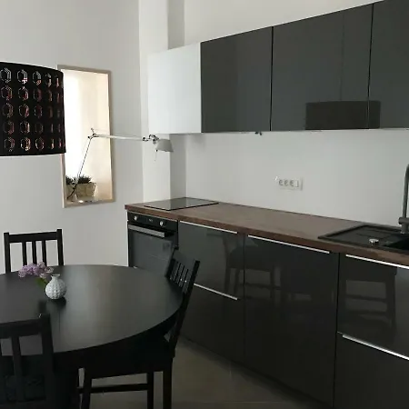 Street Flat Apartament